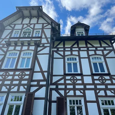 In Der Kastanienvilla كرويتستال